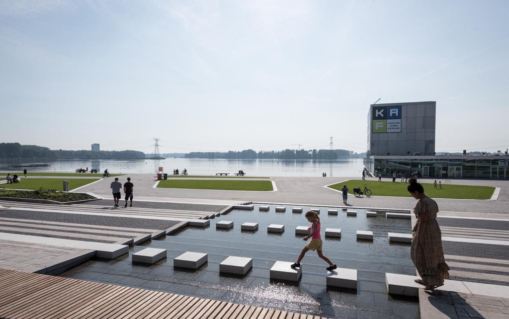watertrap trap waterpartij dakpark rotterdam hoogteverschil natuursteen