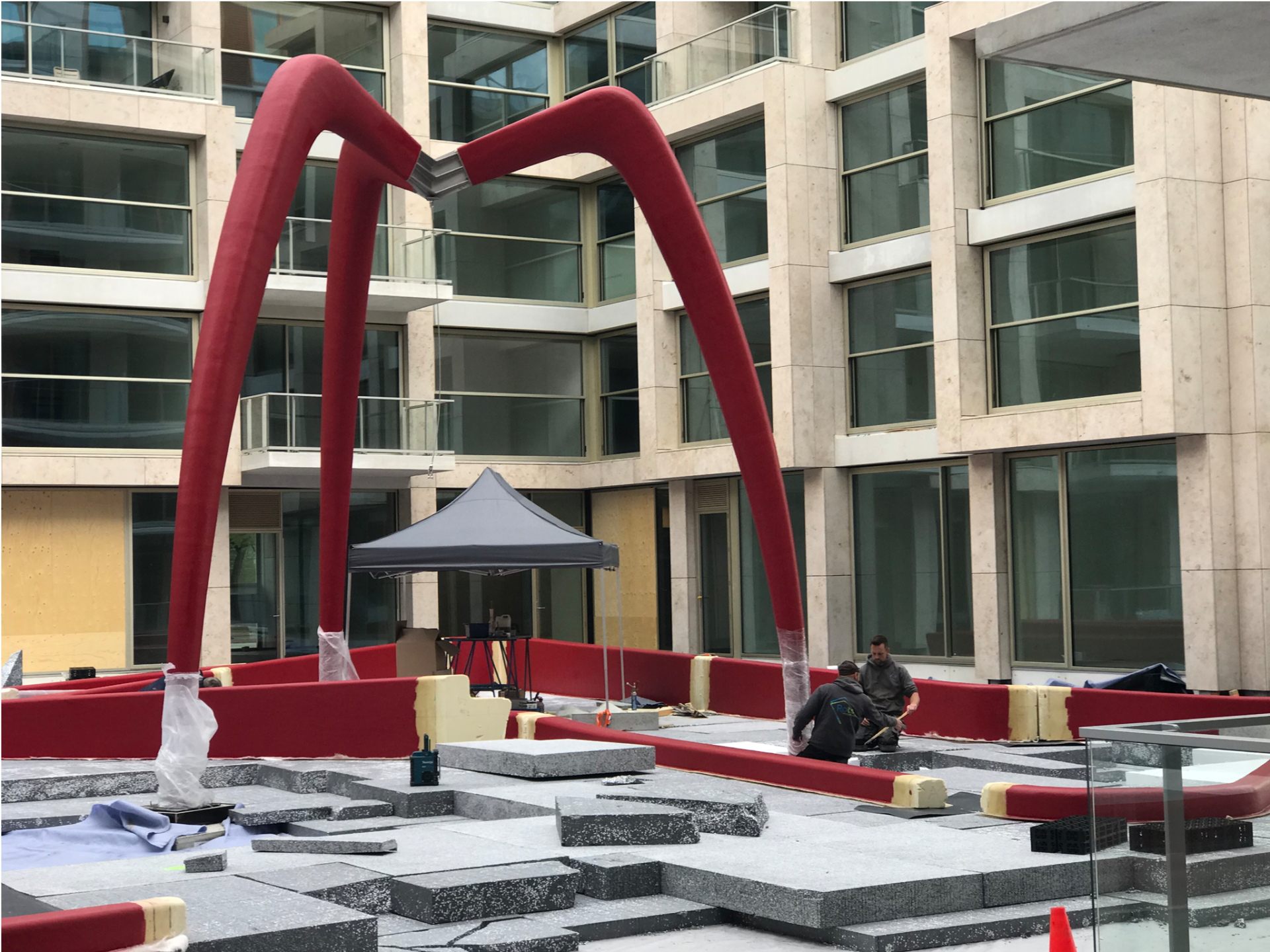 aanleg fontein fonteinbouwer fonteinenbouwer aannemerij GWW fonteintechniek aannemer fonteinenleverancier, fonteintechniek, bedriegertjes, bouwen, maken, plein, stad, gemeente turnkey, bouwteam, put, grondwerk, natuursteen